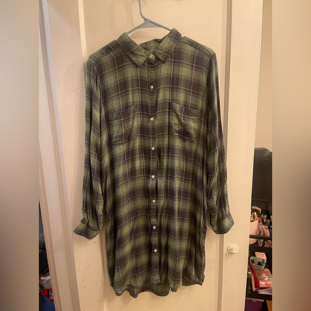 Aerie | Olive and Pink Plaid Flannel Button-Up